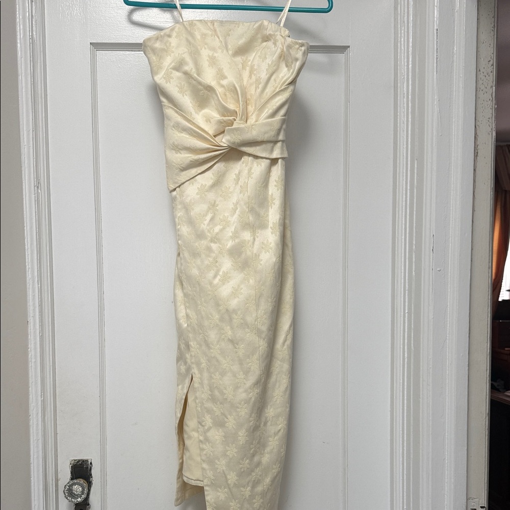 C/MEO Collective Ivory Strapless Dress